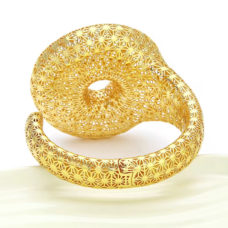 Gold Plated Filigree Disc Bracelet