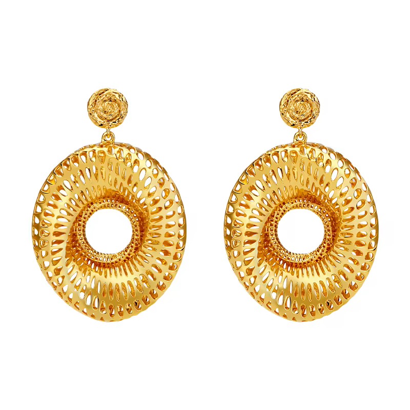 BOLD DANGLING EARINGS